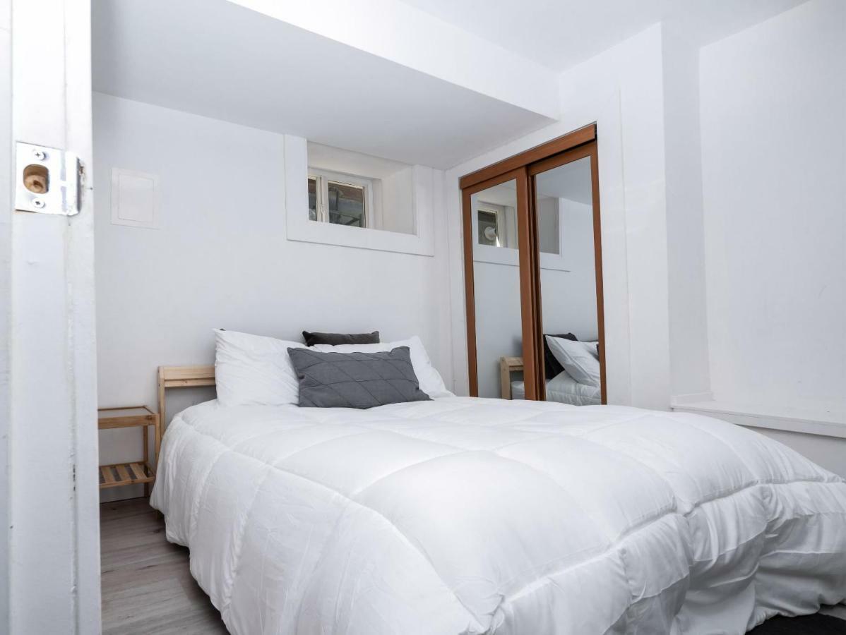 Cosy 1 Bedroom Suite in Leslieville Toronto Extérieur photo